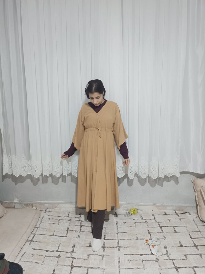 Bej V Yakalı Uzun Keten Elbise - Görsel 4