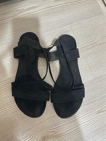 Diğer Siyah Sandalet