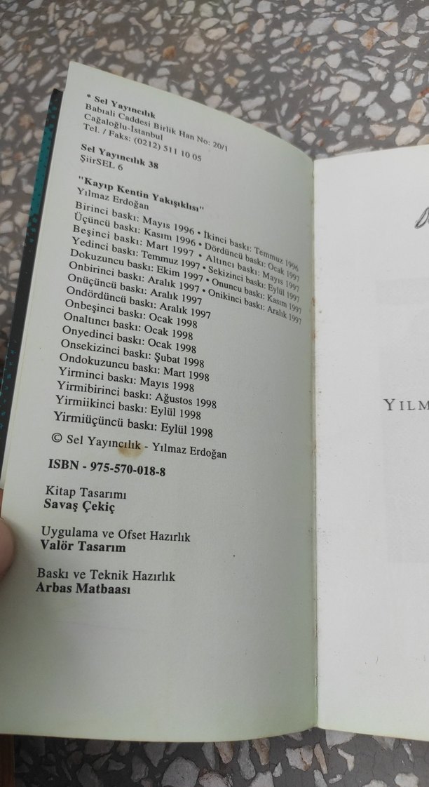 Kayıp Kentin Yakışıklısı - Yılmaz Erdoğan - Görsel 3