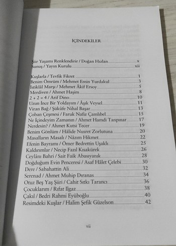 Şiir Dünyasına Yolculuk - Seçme Şiirler Kitabı - Görsel 4