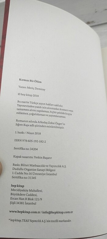  Beden KIRMIZI BİR ÖLÜM 