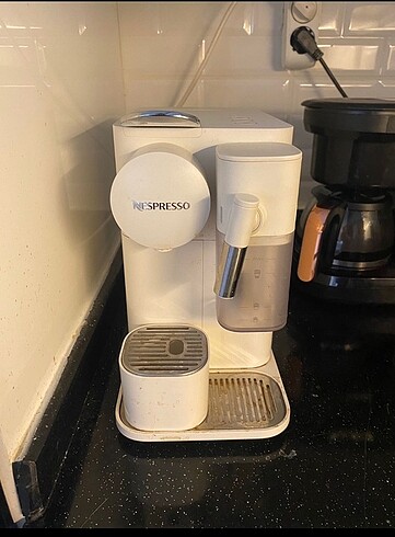 Nespresso kapsül kahve makinesi
