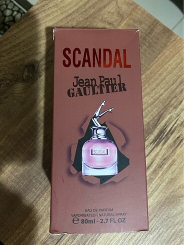Scandal parfüm
