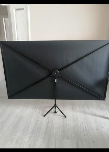 Gri Katlanabilir Projektör Ekranı - Görsel 3