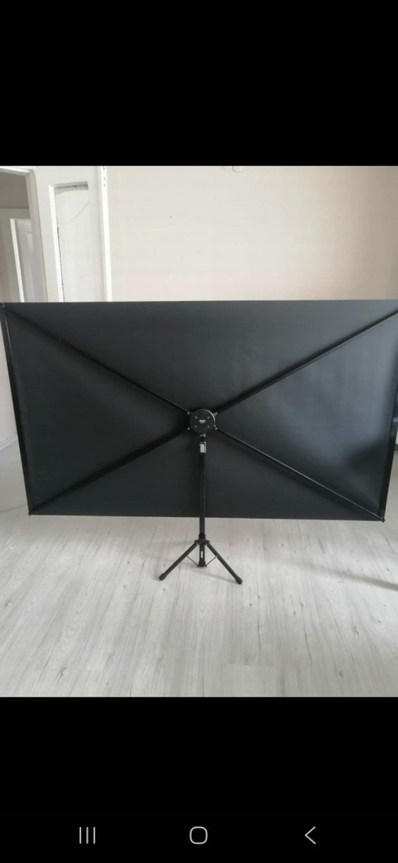 Gri Katlanabilir Projektör Ekranı - Görsel 3