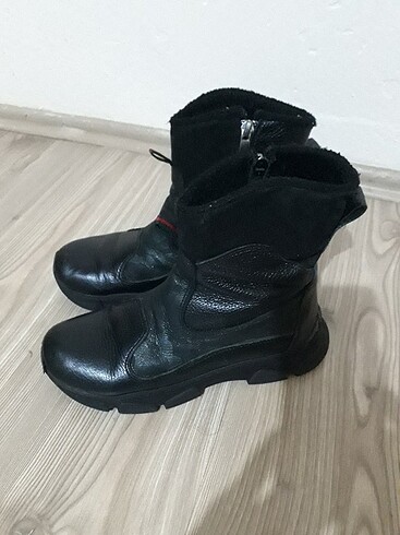 Kız çocuk siyah renk 36 beden polaris pot