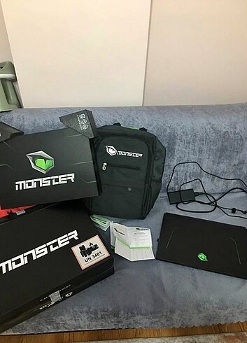 Monster laptop oyuncu bilgisayarı