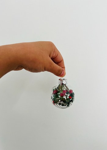 4'lü Renkli Kırmızı Yılbaşı Süsleri Seti - Görsel 3