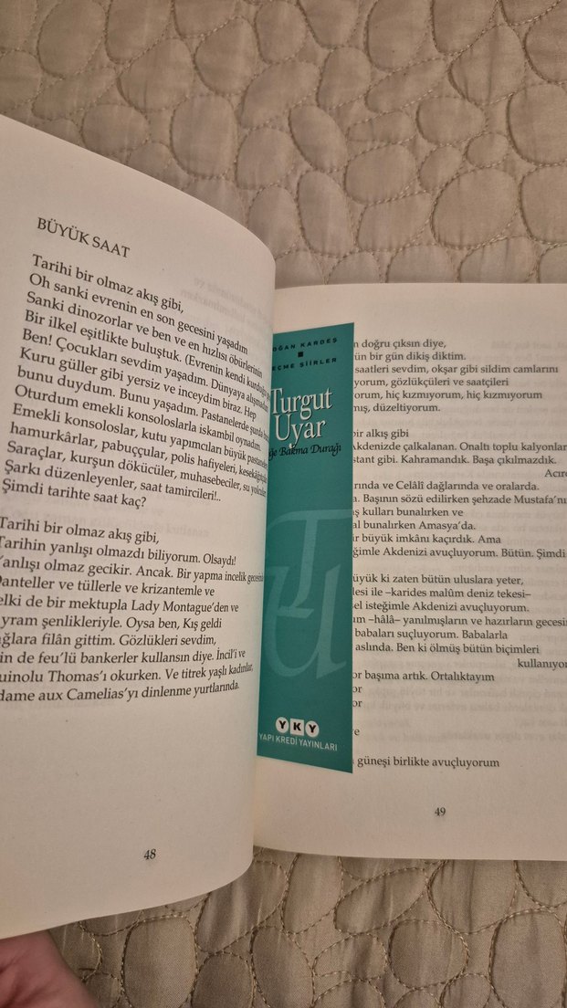 Turgut Uyar - Göğe Bakma Durağı Şiir Kitabı - Görsel 3