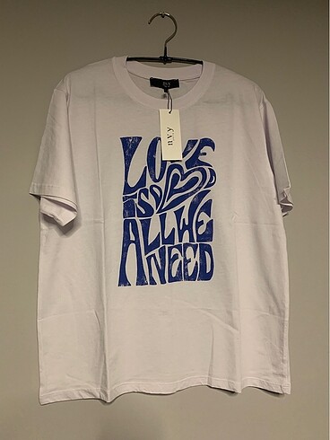 NVY Tshirt