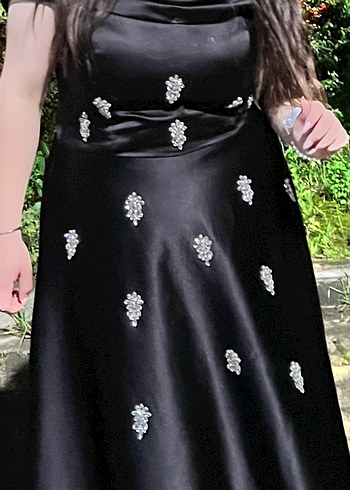 Siyah İşlemeli Uzun Drapeli Abiye Elbise - Görsel 3