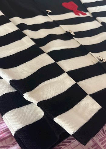 Düğmeli Siyah Çizgili Kadın Hırka - Görsel 3