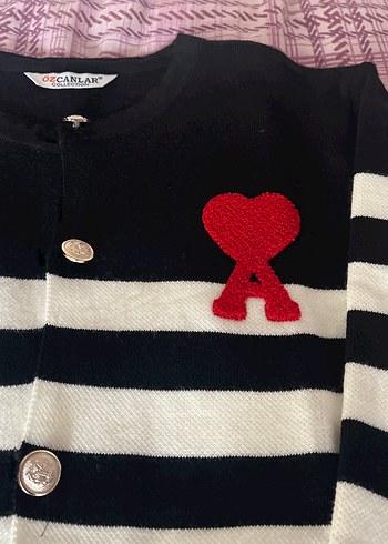 Düğmeli Siyah Çizgili Kadın Hırka - Görsel 2