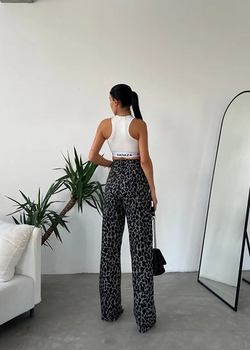 Diğer Gri Leopar Desenli Bol Kesim Kot Pantolon