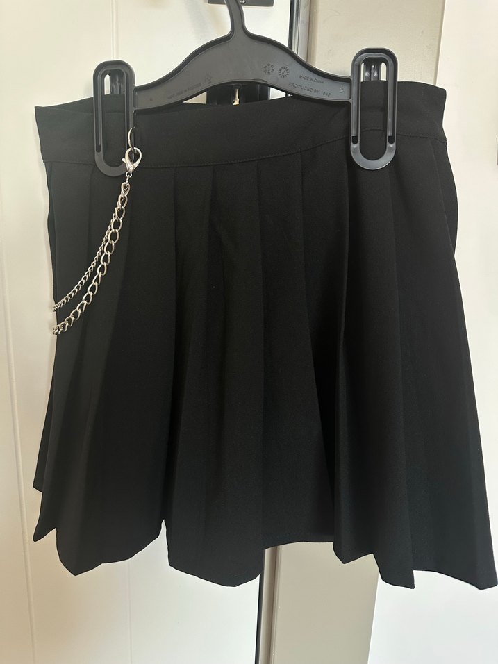 BERSHKA Zincir Detaylı Siyah Etek - Görsel 3