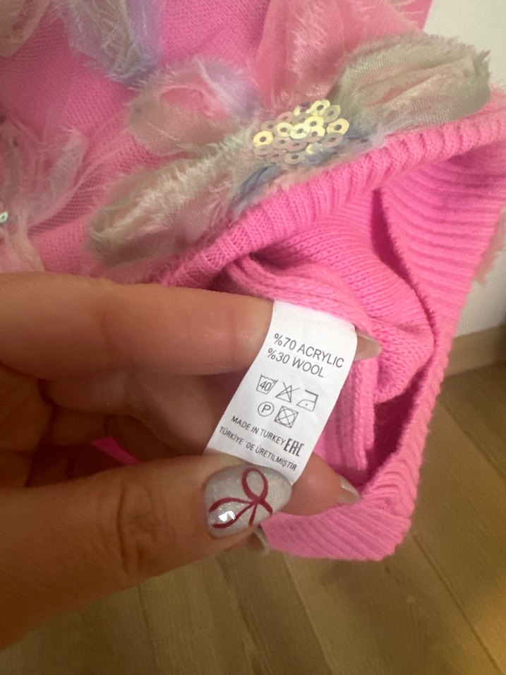 Pembe Çiçekli Kısa Kollu Örgü Kazak - Görsel 3