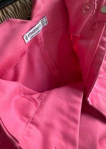 Drapeli Çiçek Desenli Mini Bluz ve şort - Görsel 6