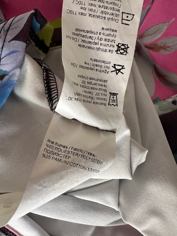 Drapeli Çiçek Desenli Mini Bluz ve şort - Görsel 3