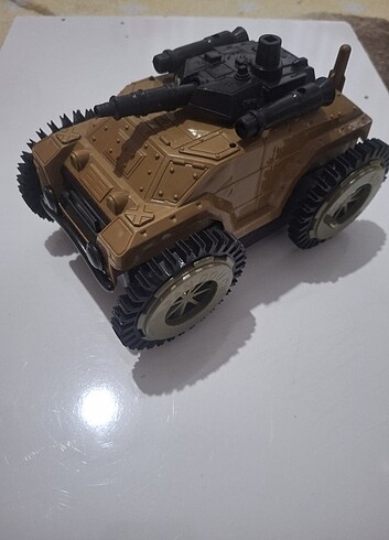 PİLLİ TAKLACI OYUNCAK TANK