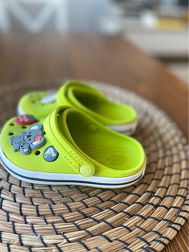 25 Beden yeşil Renk Crocs terlik