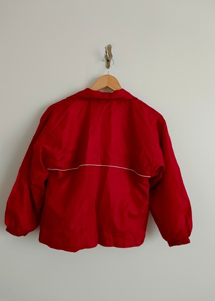 Erkek çocuk yağmurluk.  - Görsel 2