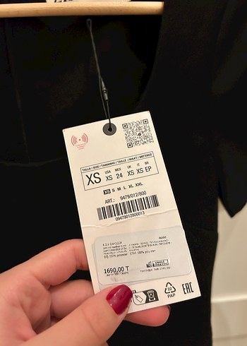 V Yaka Siyah Midi Elbise - Görsel 5