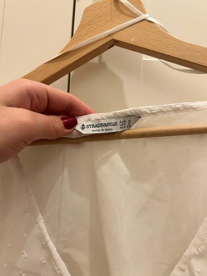 Düğmeli V Yaka Bohem Beyaz Bluz - Görsel 4