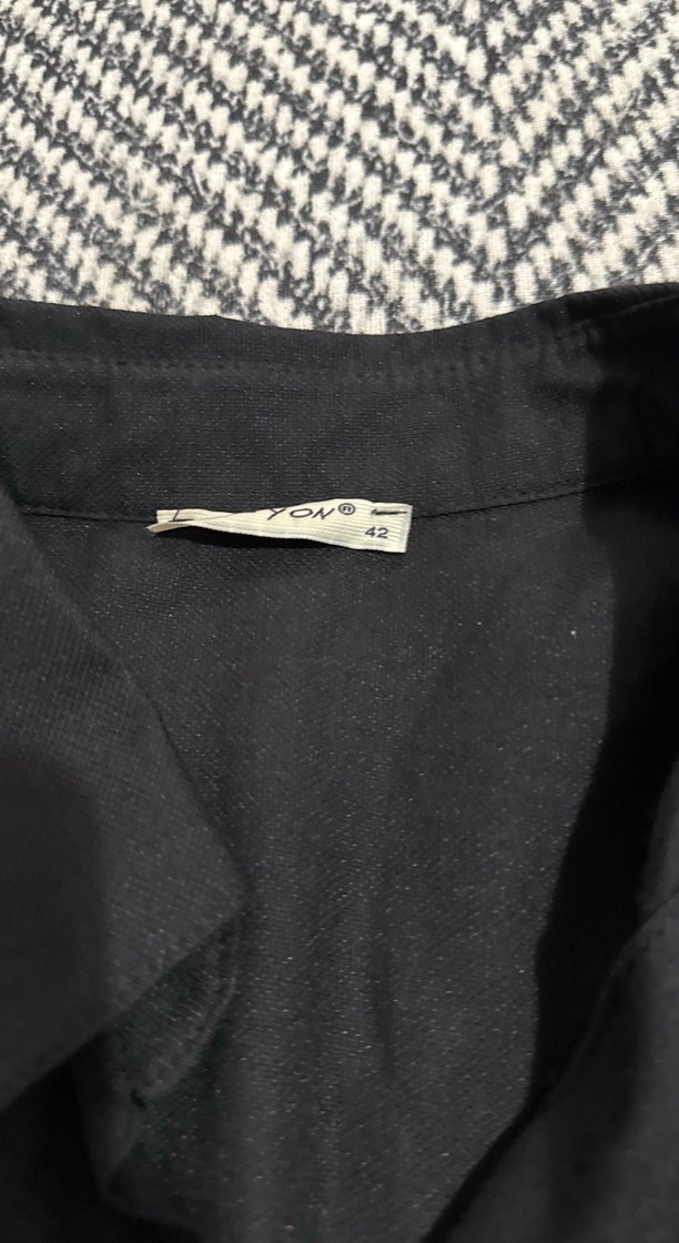 Düğmeli Siyah Uzun Keten Kadın Gömlek - Görsel 2