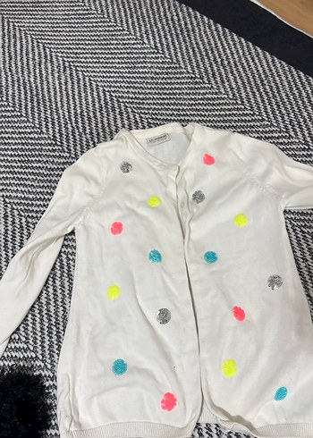 Kız Çocuk Beyaz Renkli Düğmeli Hırka - Görsel 4