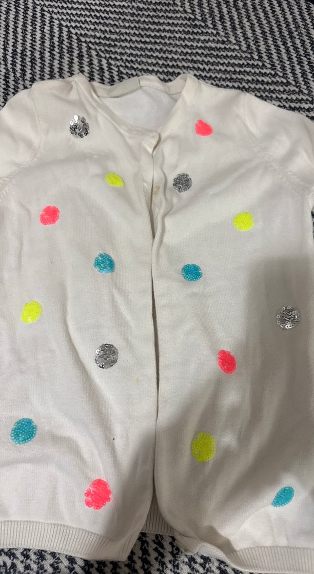 Kız Çocuk Beyaz Renkli Düğmeli Hırka - Görsel 2