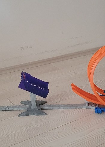 Beden Renk 2 SET BİR ARADA.. Renkli Hot Wheels Yarış Arabası Fırlatma Seti