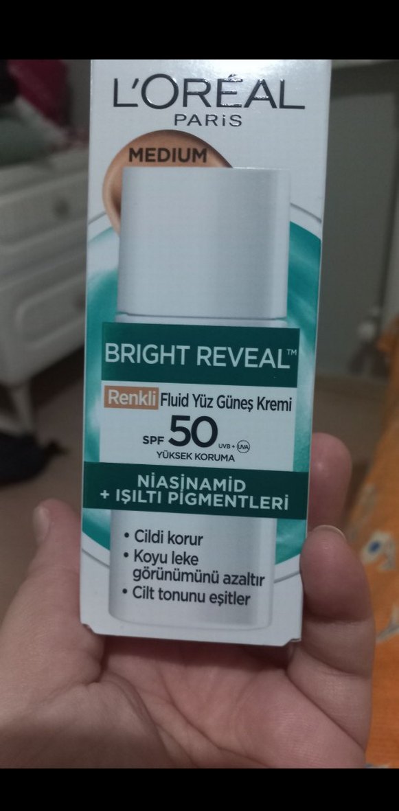 L'Oréal Bright Reveal SPF 50 Fondöten - Görsel 3