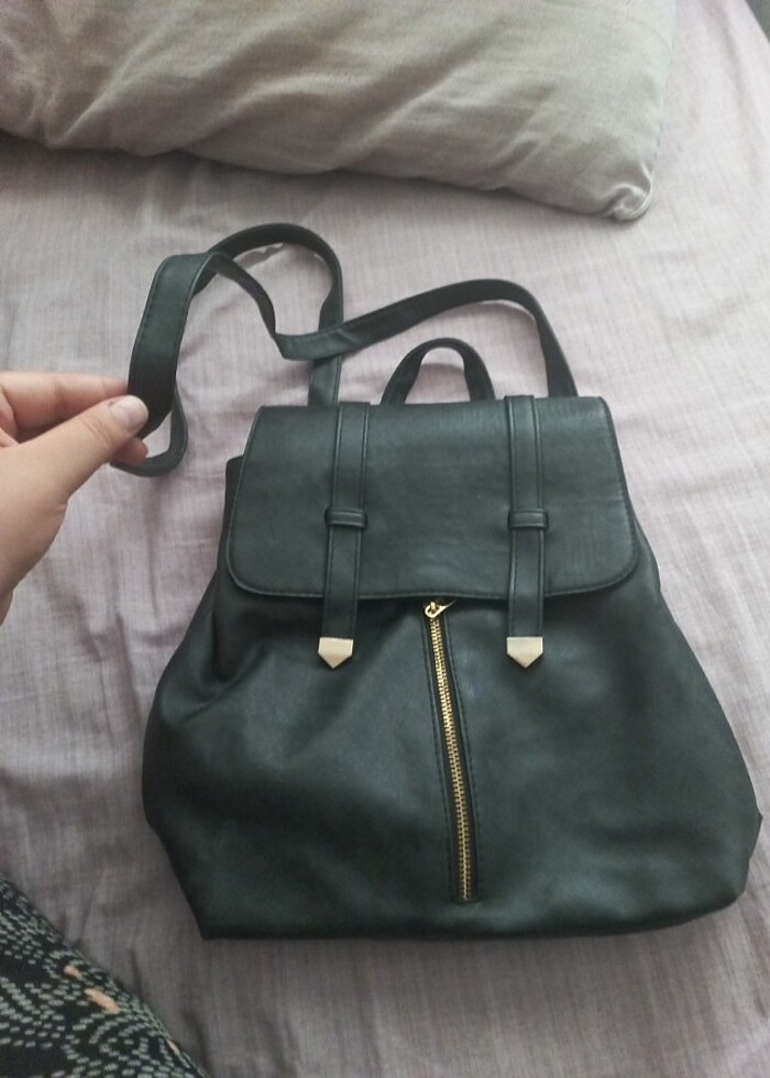 Siyah Çanta  - Görsel 2