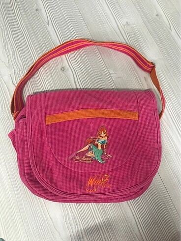 Winx lisanslı yandan çanta