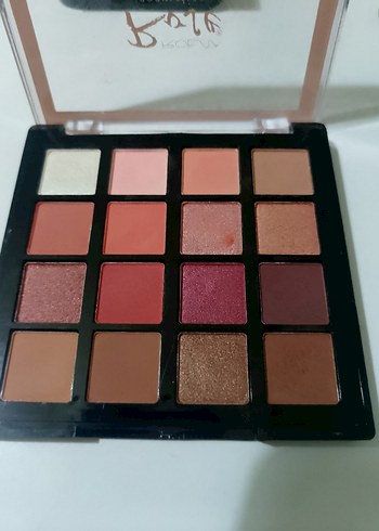 Bej Tonlarda Göz Farı Paleti - Görsel 2