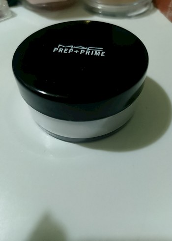 MAC Parlatıcı transparan Beyaz Pudra - Görsel 6