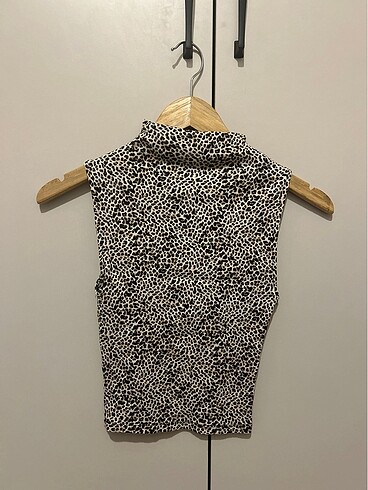 Stradivarius Leoparlı üst