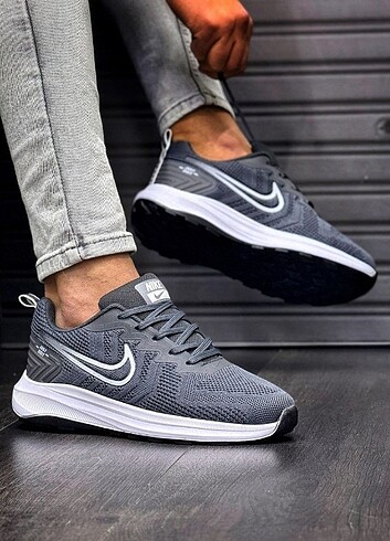 Nike yazlık spor ayakkabı
