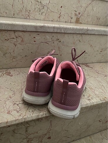 38,5 Beden Skechers lifestyle koyu pembe ayakkabı