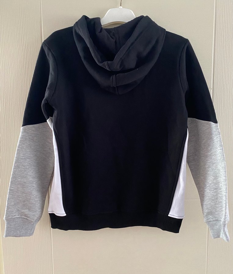 Guess Erkek Çocuk Siyah Gri Kapüşonlu Sweatshirt - Görsel 4