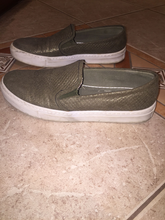 Mudo Haki yesili loafer
