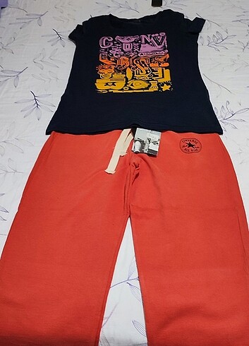 m Beden çeşitli Renk Converse orjinal eşofman ve t-shirt