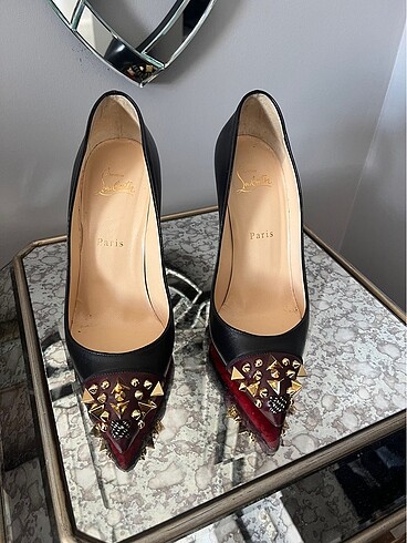 Christian Louboutin Christian Louboutin Zımba Detaylı Topuklu Ayakkabı