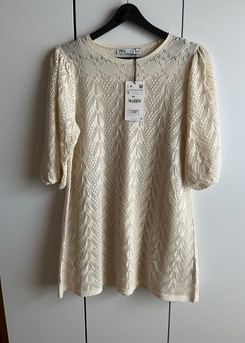 Zara Beyaz Kısa Kollu Örgü Mini elbise