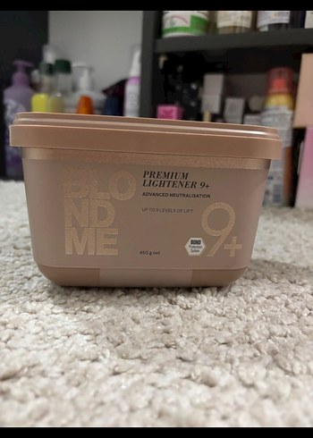 BlondMe Premium Lightener 9+ Saç Açıcı