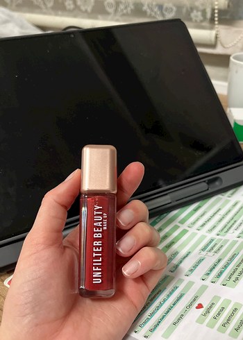 UNFILTER LİP GLOSS - Görsel 2