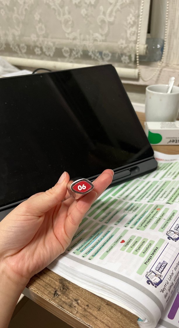 DEBORAH GLOS - Görsel 2