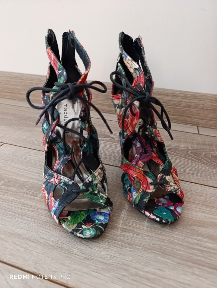 Çiçek Desenli Bohem Kadın Topuklu Ayakkabı - Görsel 3