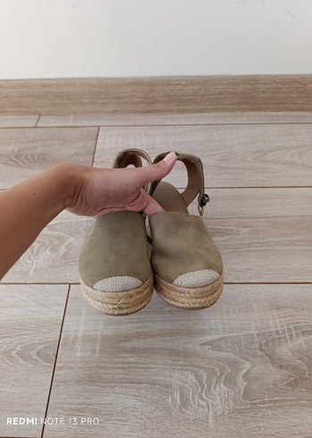 Bej Süet Dolgu Topuklu Kadın Ayakkabı - Görsel 6