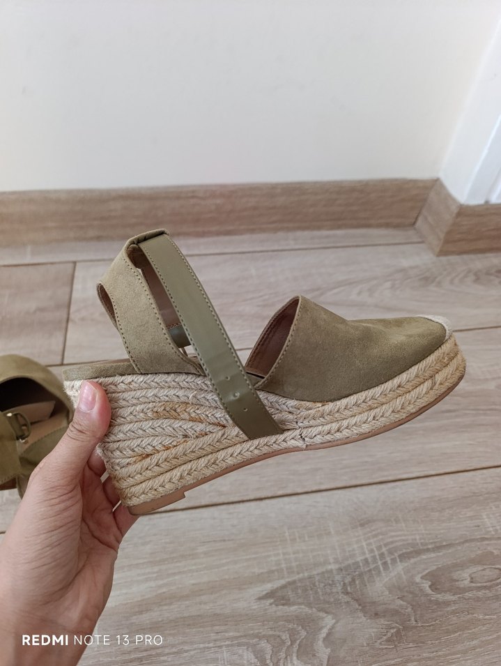 Bej Süet Dolgu Topuklu Kadın Ayakkabı - Görsel 2